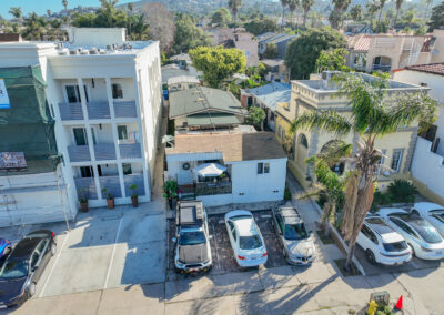 7421-25 La Jolla Blvd. 92037 | La Jolla CA – 5 Units | $2,650,000 – Pending