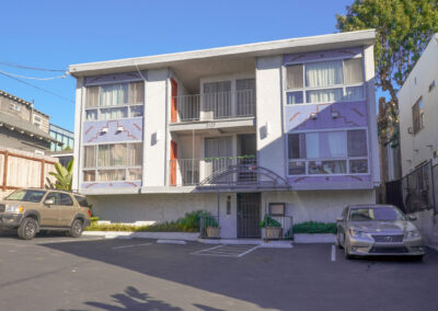 2127 Front St. 92101 | Banker’s Hill – 4 Units | $1,675,000 – Active