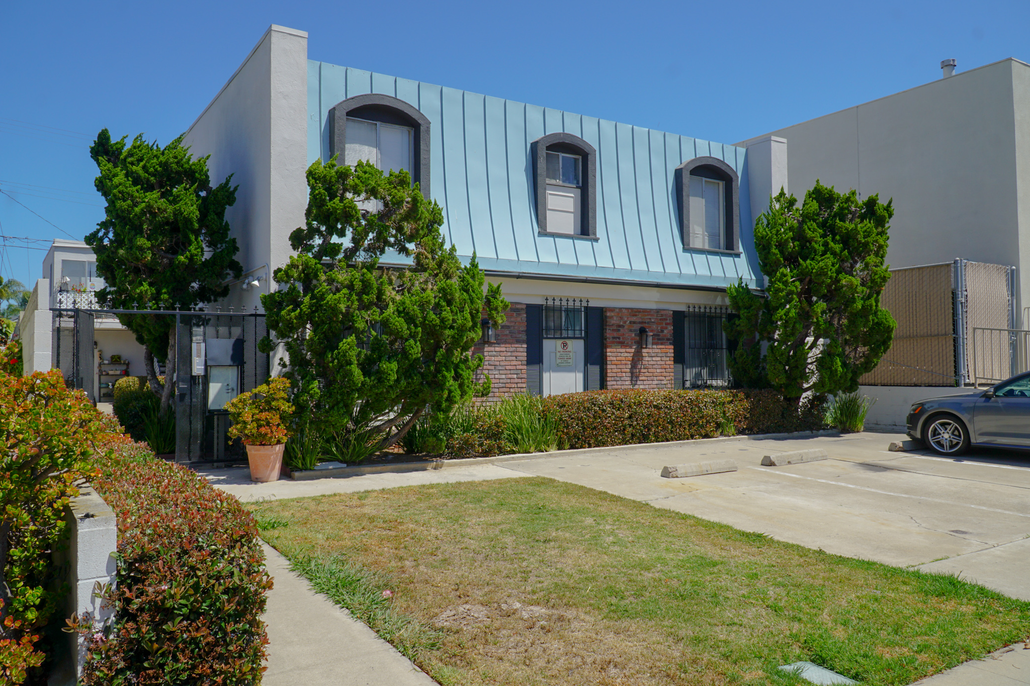 MatthewsTM | CRE Investment Sales, Financing & Leasing - Industrial Apartment Investments